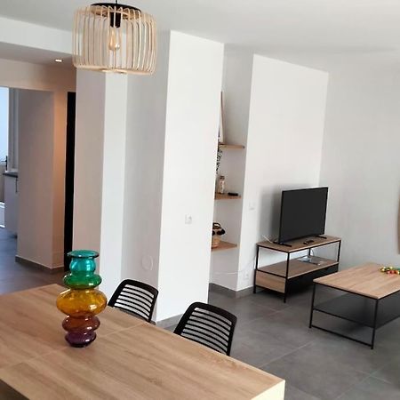 Appartement Terre Et Mer Hyeres Exterior photo